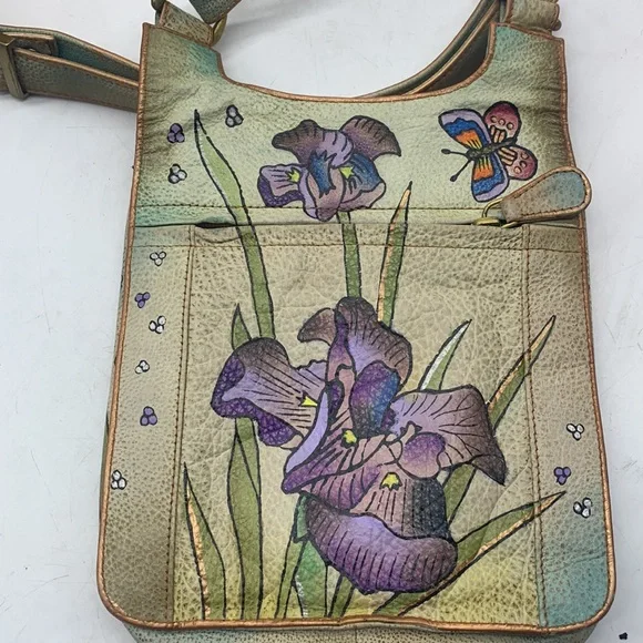 Manifique Hand Painted Floral Crossbody Bag. MCB3013E - Picture 3 of 8